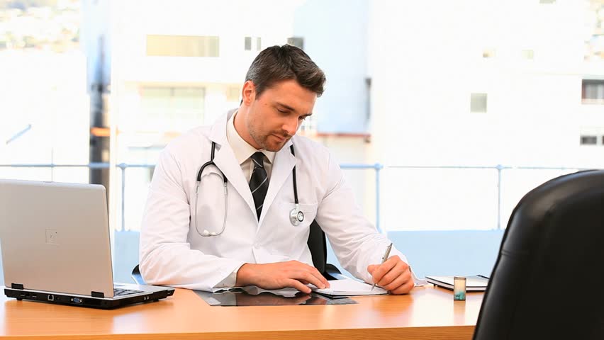 Doctor having a visit at the hospital