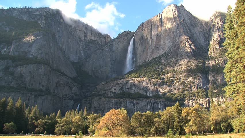 Yosemite National Park, spanning eastern portions of Tuolumne, Mariposa and Madera counties in east central California, "united states".