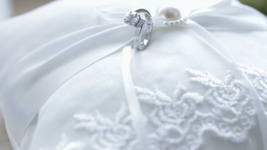 Variety of jewelry shots from brides
