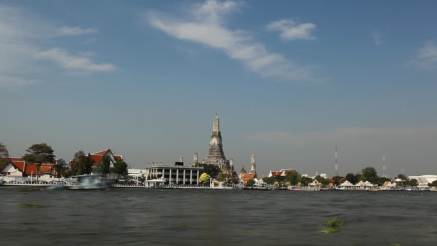 Time Lapse of Wat Arun, Buddhist Temple of the Dawn in Bangkok, Thailand, Chao Phraya River