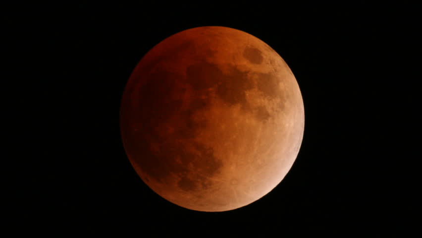 Lunar Eclipse Lapse Dissolve Video (HD). Lunar eclipse 2008 40 shots from DSLR carefully aligned and dissolved over a lapse of 20+ seconds.