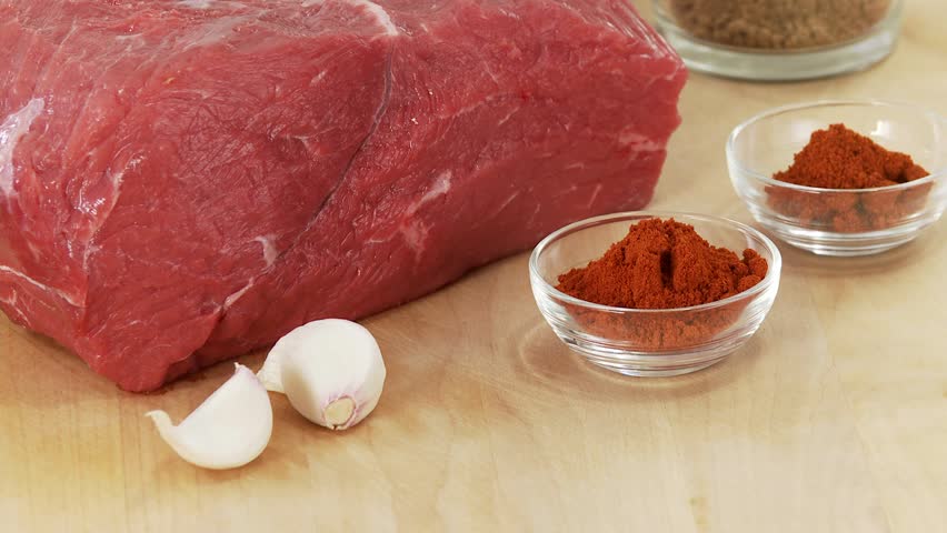 Garlic, paprika and beef shoulder