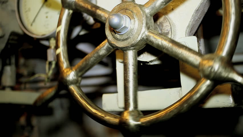 Central control submarines with 189, steering wheel depth of immersion and emersion