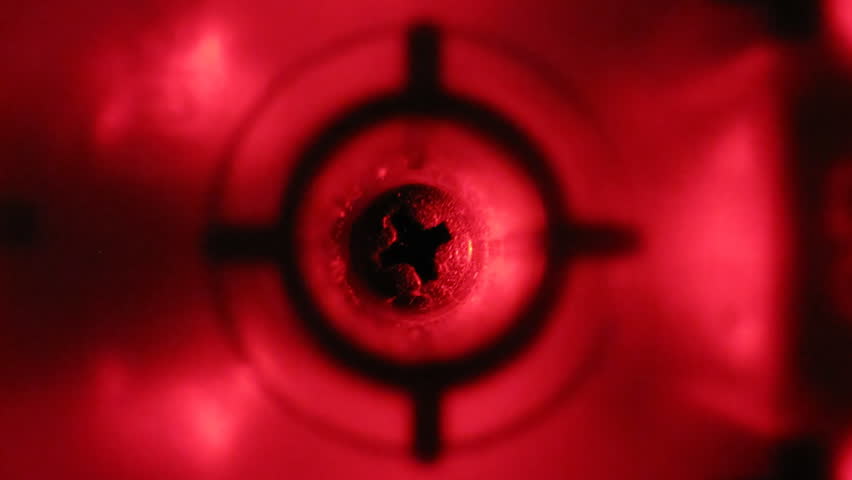 Animated computer mouse screw 
