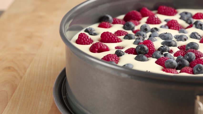 A fridge cake with fresh berries