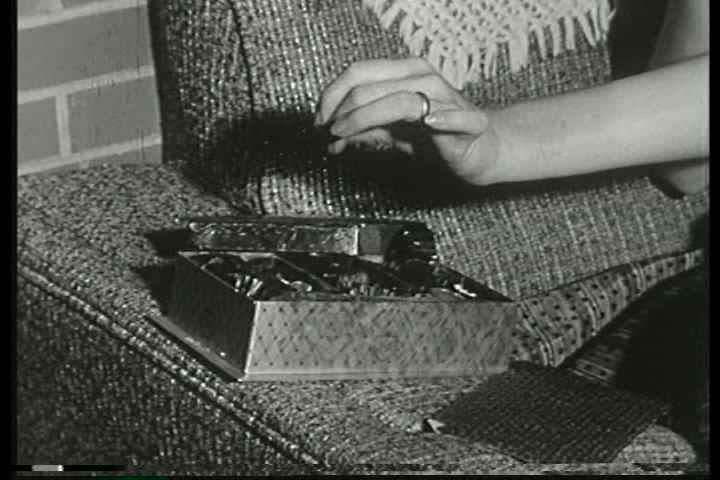 1960s - A drunk remembers his failed marriage which has led to his alcoholism.