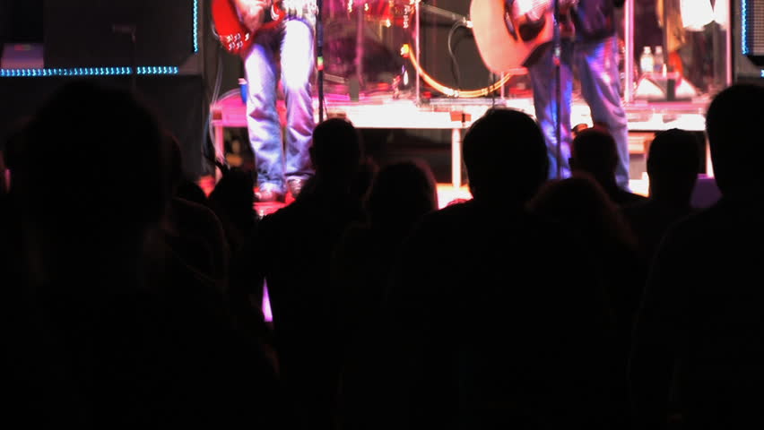 Shaky strobe-effect on fans at a rock concert