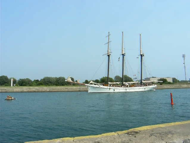 Recreational sailing ship on his way through Welland Canal to its pier in Port Colborne Ontario Canada. Marine Heritage Festival, Canal Days Port Colborne Ontario August 2007.  