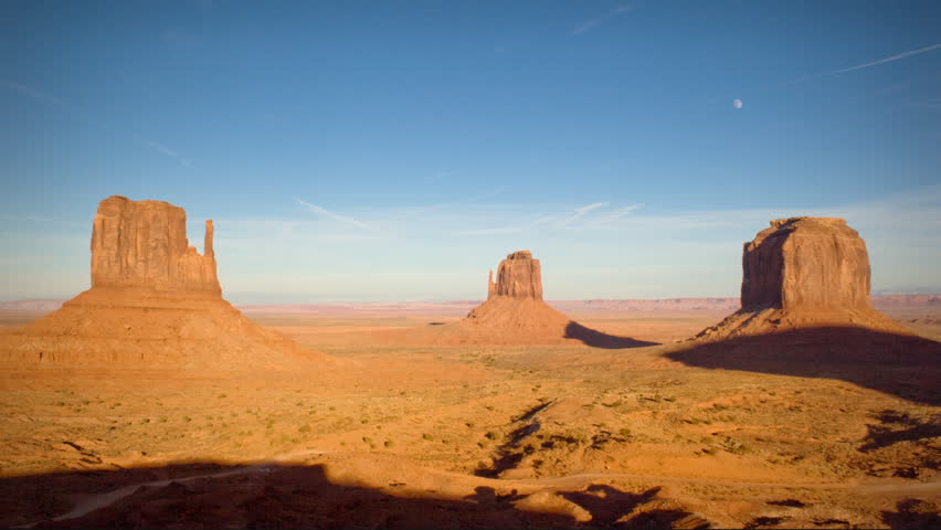 (1134) Monument Valley Utah Sunset Moonrise Timelapse. 