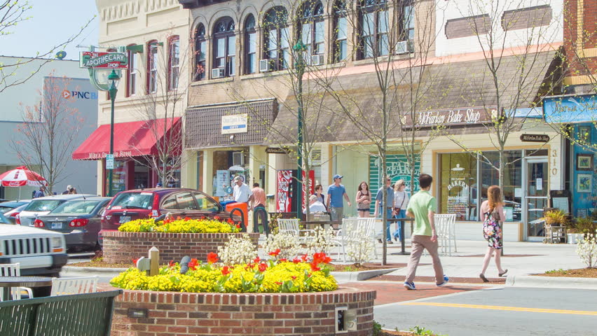 Hendersonville Nc - 2014: Happy Small Town America Atmosphere In 