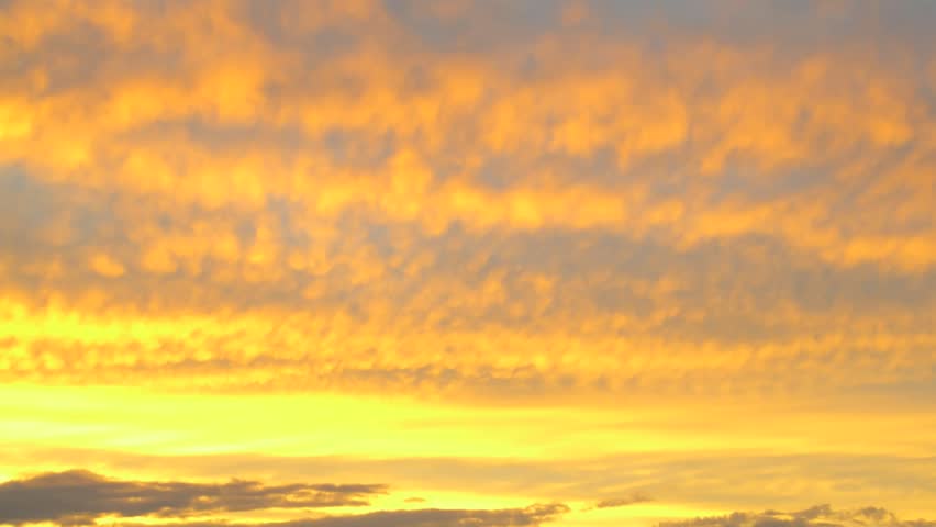 Sky on fire - Time Lapse Movie Sunset 