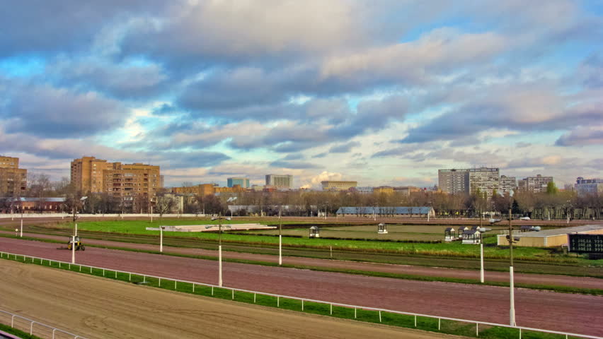 Horse racing at the racetrack. Time lapse.