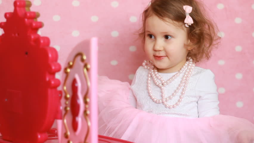 Beautiful Little Girl Dresses Up Stockvideos Filmmaterial 100