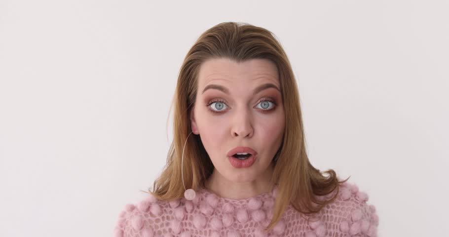 Amazed by that. Amazed by that. Amazed by that. Удивленные лица людей. Удевляться или удивляться.