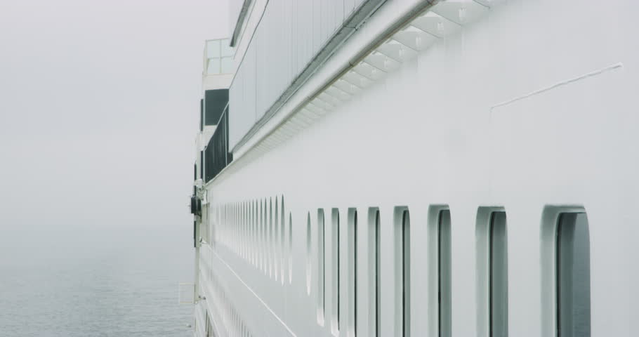 Header of starboard