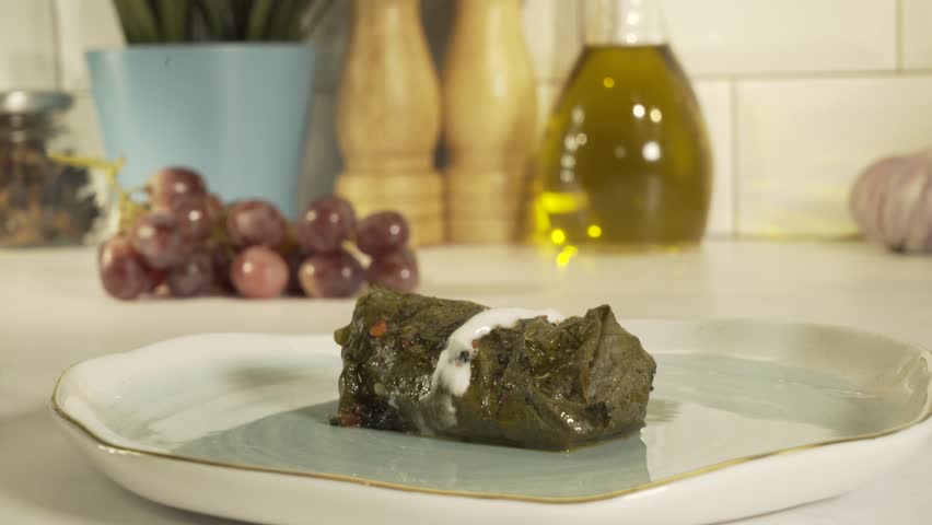 Header of dolma