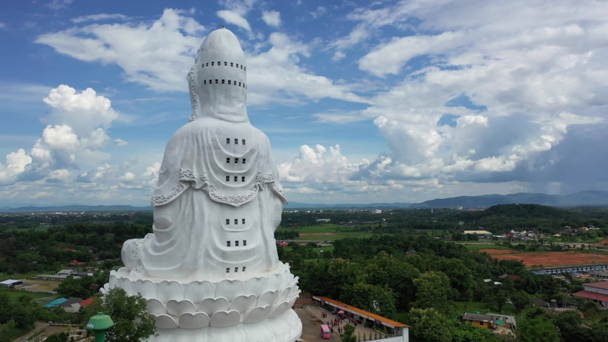 Звук на горе big Buddha в Тайланде