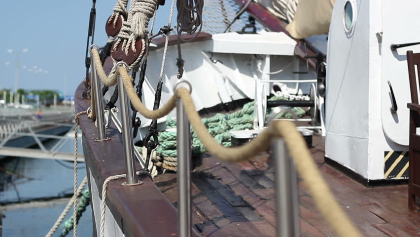 Леерное ограждение на судне. Ограда на судне 5 букв. Ограда на судне 5 букв. Ограждение на корабле. Ограда на судне 5 букв.