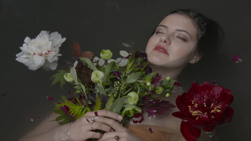 Header of afloat