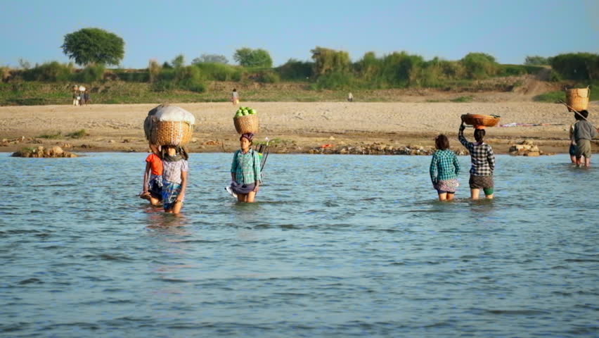 PAKOKKU, MYANMAR - DEC 20, 2014: Burmese Local People Crossing The ...