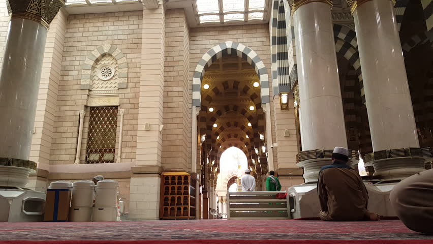 Medina Dec 9 Interior Of Masjid Nabawi Stock Footage Video 100 Royalty Free 13659926 Shutterstock