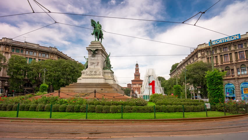 Панорама гарибальди. Largo Cairoli Milan Italy.