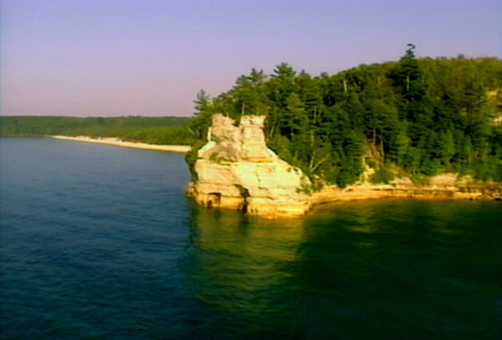 pictured rocks national seashore