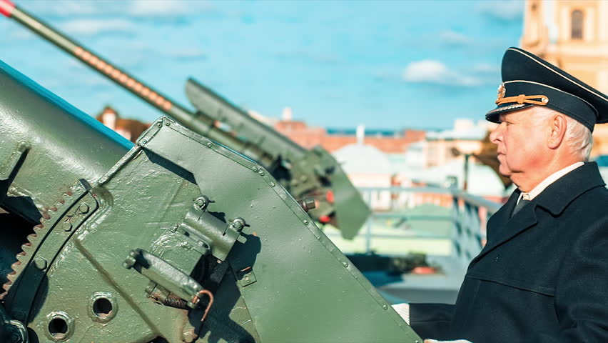 Header of gunner