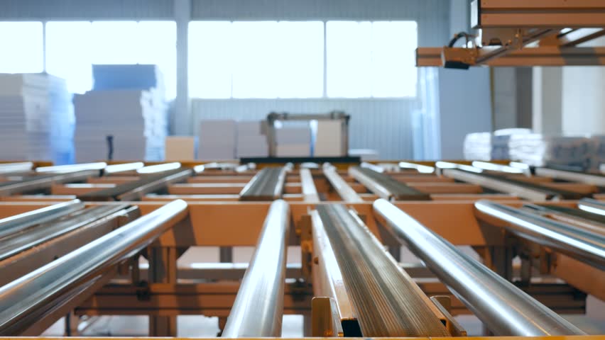 Header of insulator