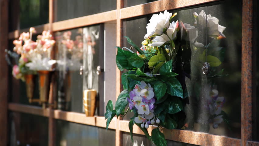 Header of columbarium