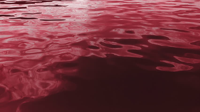 Красная вода видео. Красная вода. Бордовая вода.