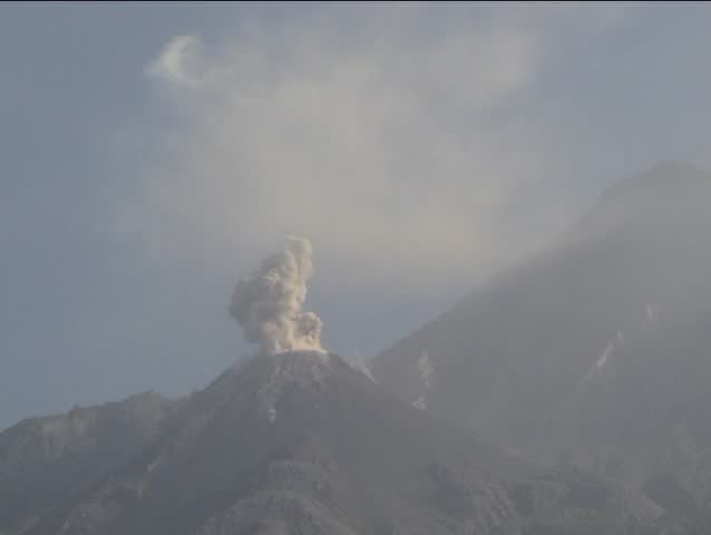Erupting Volcano Santiaquito Background: Volcano Stock ...