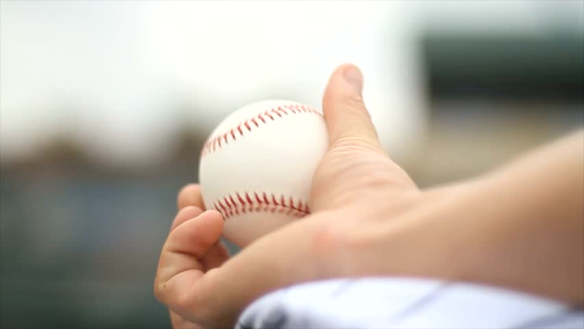 Header of pitcher