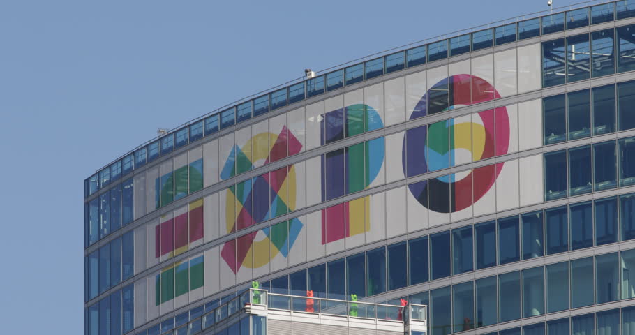 March 8 2015 Adverting Banner Exhibitions Milan Expo 2015
